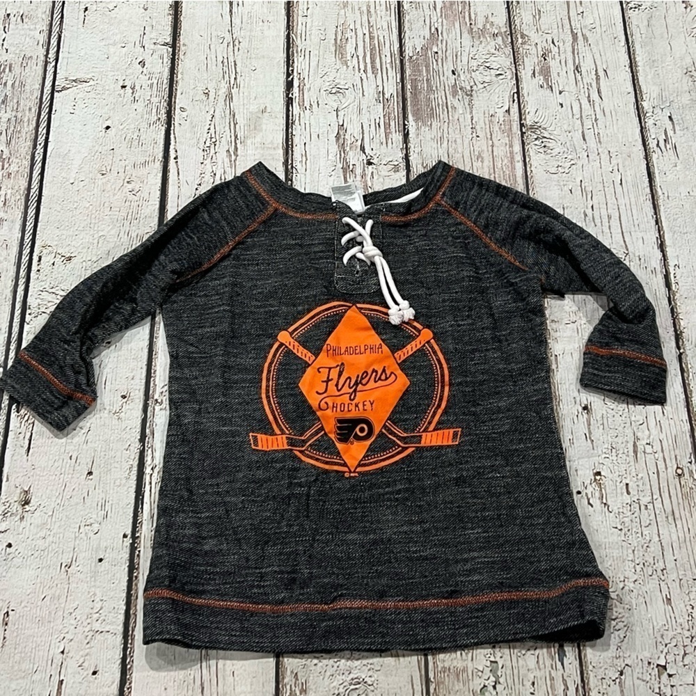Women's Philadelphia Flyers Gray NHL Hockey Hoodie Shirt